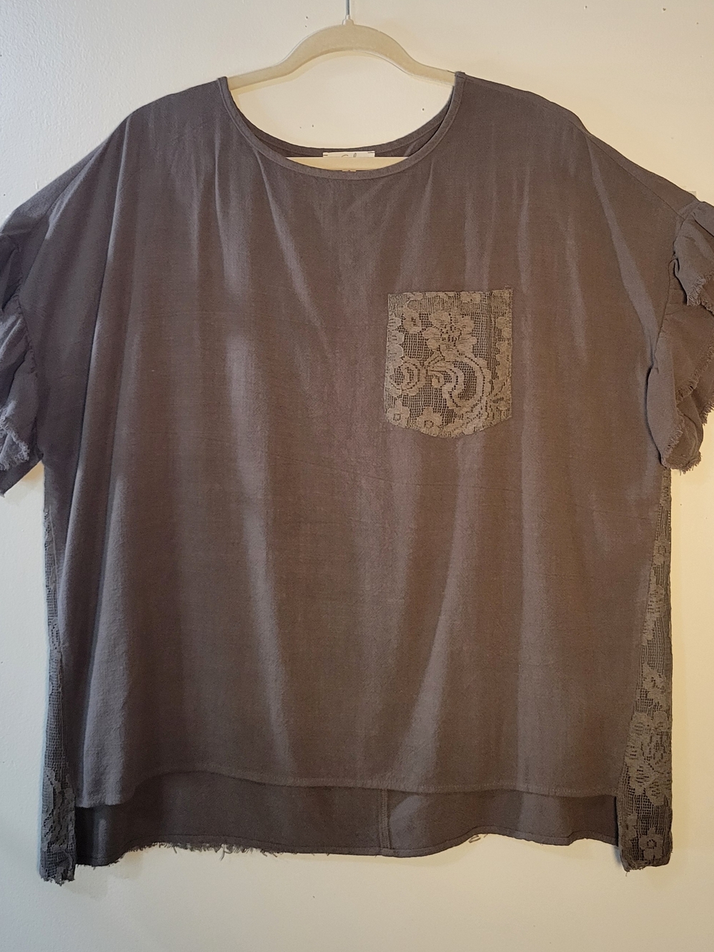 Easel (Women's M) Taupe Over-sized Boxy Crewneck Ruffled Short Sleeve Tee - Picture 5 of 10